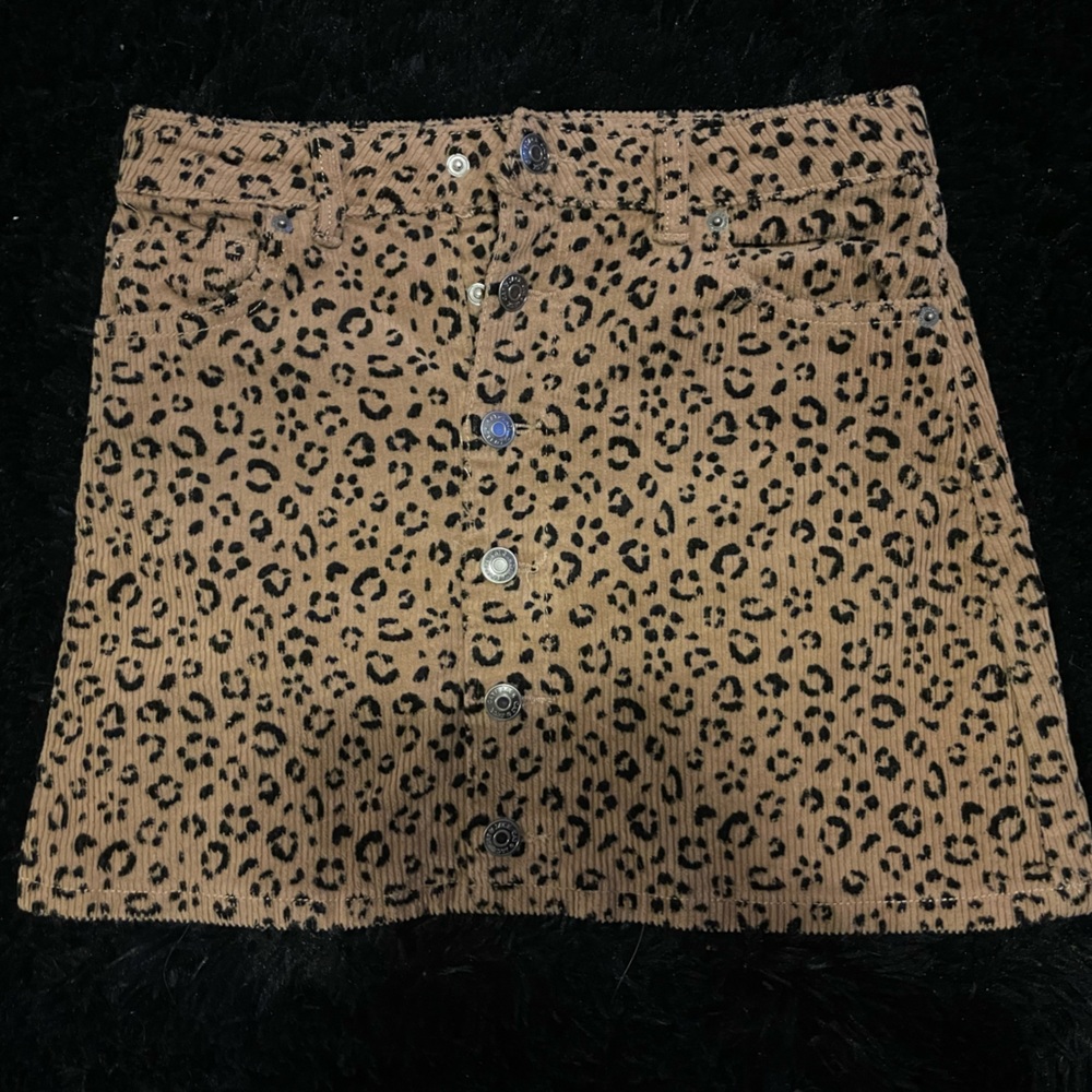 Cat and Jack cheetah print skirt